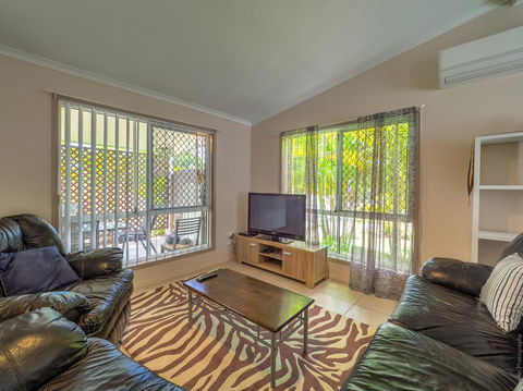 Affordable Holiday Home - Tourism Adelaide 0