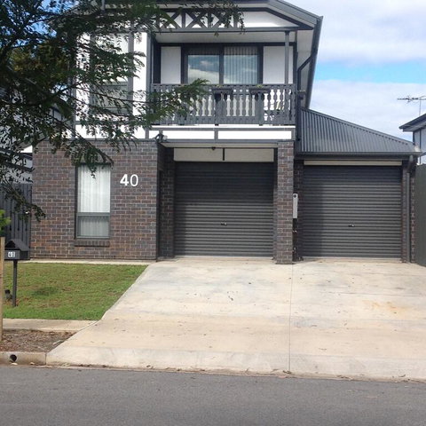 Agathas At Seacombe Gardens - Tourism Adelaide 3