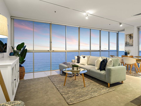 Air On Broadbeach - Tourism Adelaide 1