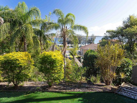 Aislinn' 3/273 Corrie Parade - Air Con, Water Views, BBQ - Tourism Adelaide 3