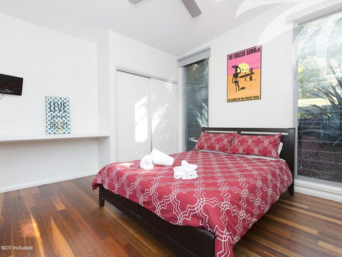 Akama - Tourism Adelaide 1