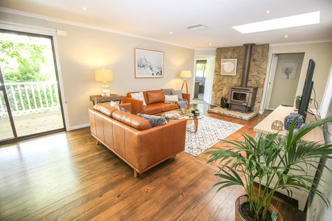 Alderwood - Tourism Adelaide 2