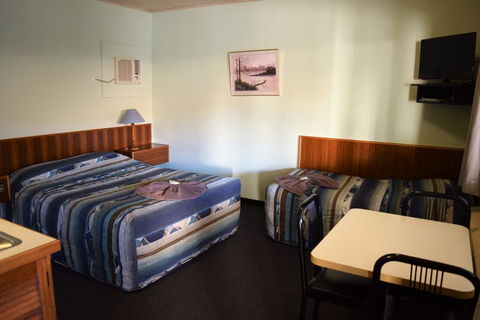 Alkira Motel - Tourism Adelaide 1