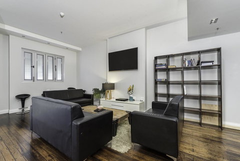 Alloggio Studios On King - Tourism Adelaide 0