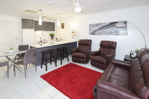 Allure Apartments - Central - Tourism Adelaide 0