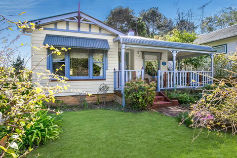 Ambrose Cottage Front Apartment - Tourism Adelaide 0