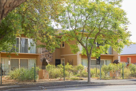 Angaston Mews - Tourism Adelaide 0
