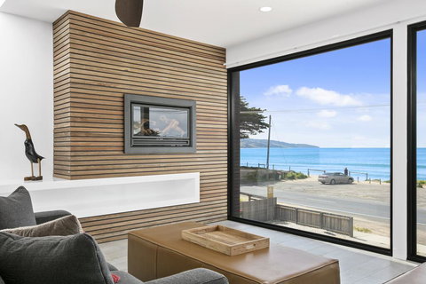 Apollo Bay Beach House - Tourism Adelaide 0