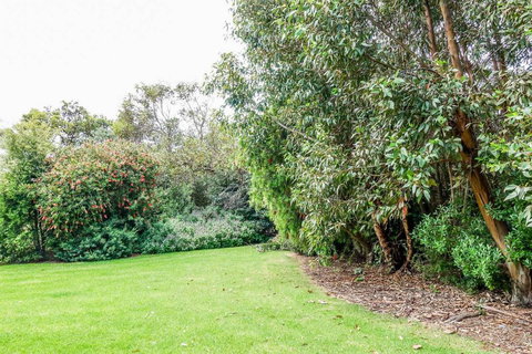 APOLLO BAY HOLIDAY HOUSE - Walk To Beach + Wifi - Tourism Adelaide 2