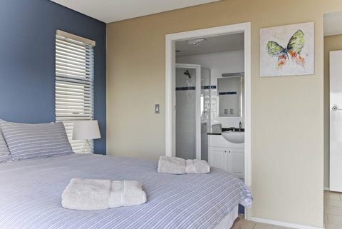 Aqua Shores Award Winning Apartment - Tourism Adelaide 3