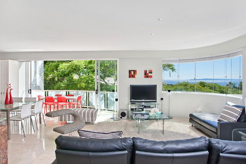 Artis, Noosa Heads - Tourism Adelaide 2