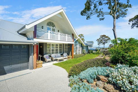 Luxury & Plush Lifestyle 5 Bedroom House In Mt Eliza - Tourism Adelaide 0