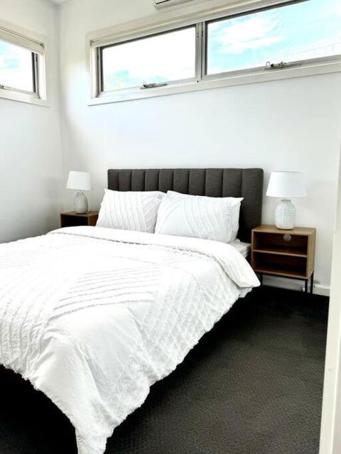 Luxury Stay In Williamstown - Tourism Adelaide 3