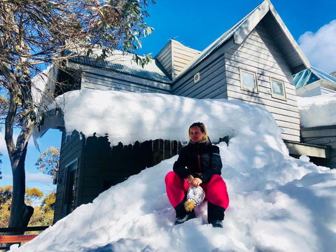 MAGNIFICENT SKIING ON MOUNT BULLER - Tourism Adelaide 2