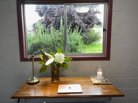 MAGNOLIA HOUSE ON THE CREEK - STANTHORPE - Tourism Adelaide 3