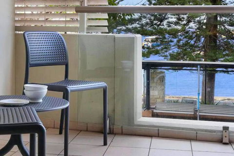 MAN54 -Manly Magic Waterfront Retreat With Gym & Sauna - Tourism Adelaide 0