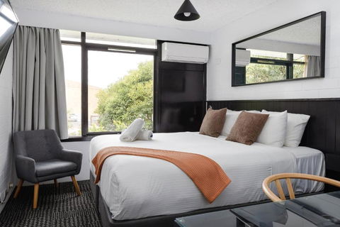 M Hotel - Tourism Adelaide 3