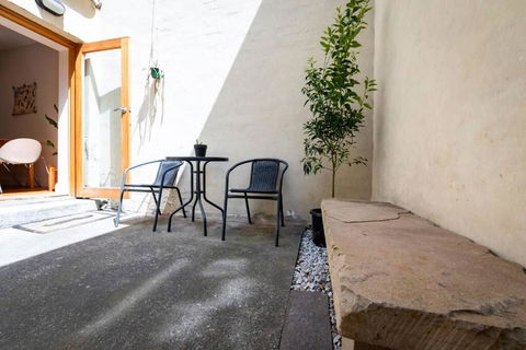 MELVINGTON BOUTIQUE APARTMENT IN HOBART CBD O - Tourism Adelaide 1