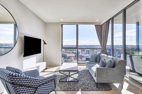 Meriton Suites Liverpool - Tourism Adelaide 0