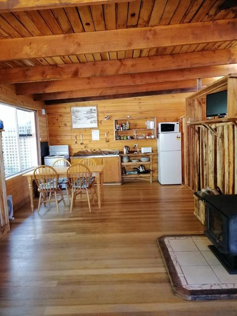 Minnow Cabins Lower Beulah - Tourism Adelaide 2