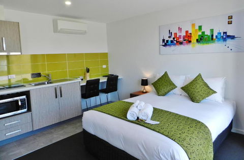 Motel 24 - Tourism Adelaide 1
