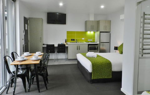 Motel 24 - Tourism Adelaide 3