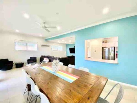 Nelson Bay Home On The Beach!! - Tourism Adelaide 0
