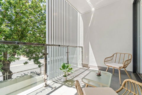 New Luxury Stylish Elegant Townhouse For Families - Tourism Adelaide 3