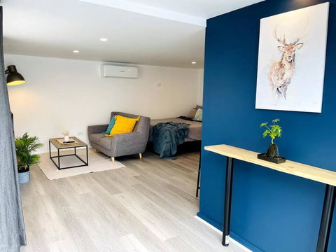 Newly Renovated Contemporary Private Studio Near Hobart CBD And Airport - Tourism Adelaide 2