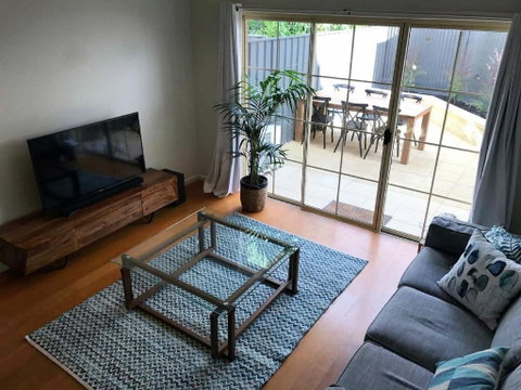 Norwood Saltbush Retreat With Wifi - Tourism Adelaide 1