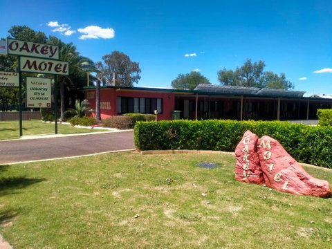Oakey Motel - Tourism Adelaide 0