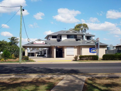 Oakey Motor Inn - Tourism Adelaide 0