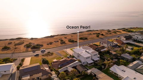 Ocean Pearl, Entire Home On The Esplanade - Tourism Adelaide 2