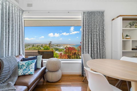 Ocean View In Port Noarlunga - Tourism Adelaide 3