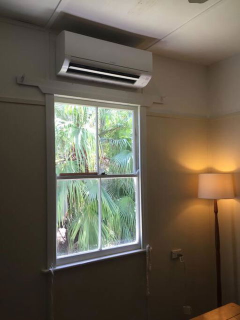 Original Surf Cottage In Heart Of Pottsville Beach - Tourism Adelaide 3