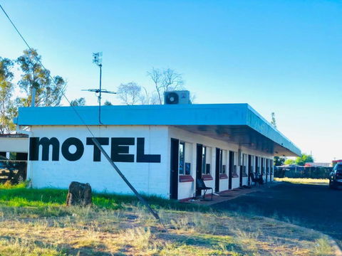 OXFORD HOTEL MOTEL - Tourism Adelaide 2