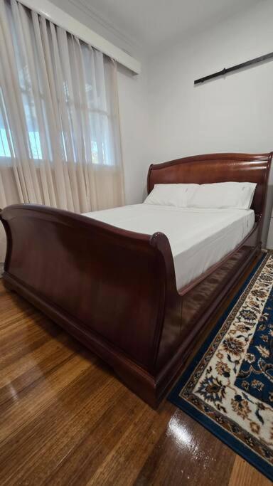 Pakenham Villa - Tourism Adelaide 2