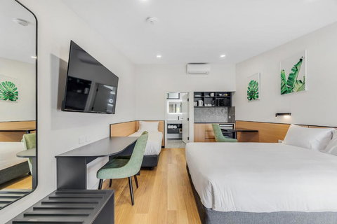 Parkview Motor Inn - Tourism Adelaide 0
