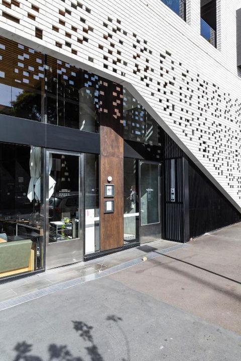 Penthouse Apartment Collingwood - Tourism Adelaide 3
