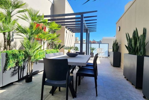 Penthouse With Private Terrace, Parking + 2 Pools - Tourism Adelaide 1