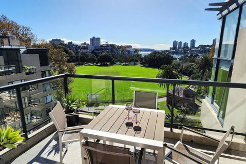 Penthouse With Private Terrace, Parking + 2 Pools - Tourism Adelaide 2