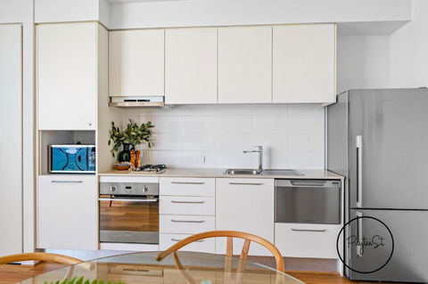 Perfect Penthouse - WiFi Included - Tourism Adelaide 3