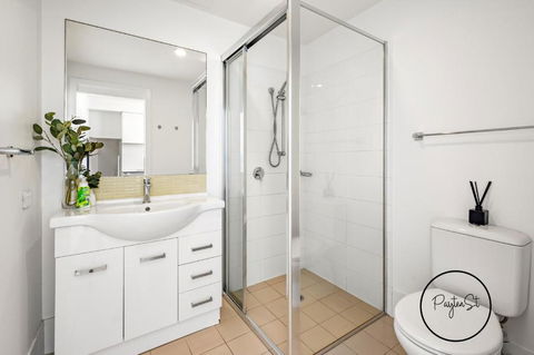 Perfect Penthouse - WiFi Included - Tourism Adelaide 1