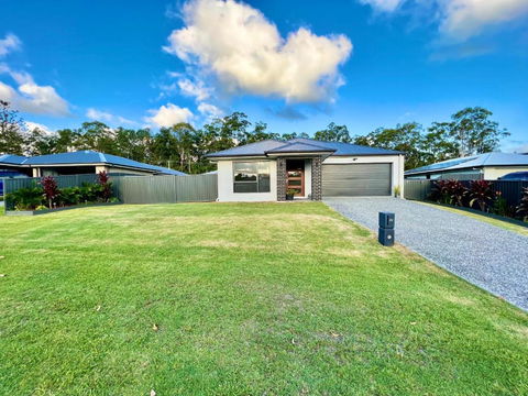 Plantation Retreat 4 Bedroom Modern Home - Tourism Adelaide 3