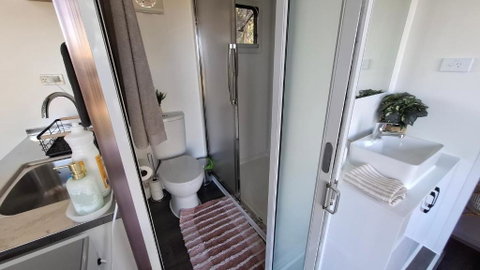 Pod Tiny Home - Tourism Adelaide 3