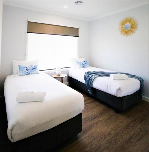 Popular Luxury Villa Kialla Shepparton - Tourism Adelaide 3