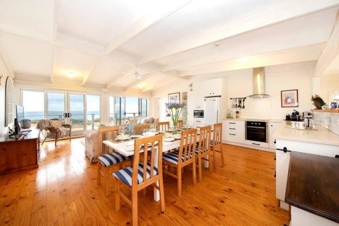 PORT WILLUNGA DREAMING A Beach Front Experience - Tourism Adelaide 0