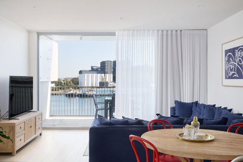 Portside On Honeysuckle - Tourism Adelaide 0