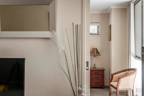 Quiet Apartment In Braddon ACT - Tourism Adelaide 1