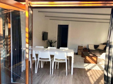 Quite, Quaint & Private Guesthouse, Sleeps 6 - Tourism Adelaide 3